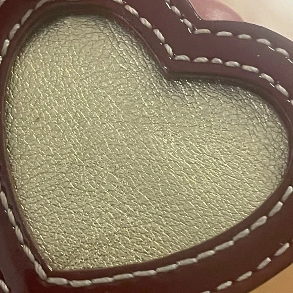 Vintage Coach Gold and Purple Heart Clip Small Picture Holder - Picture 6 of 16